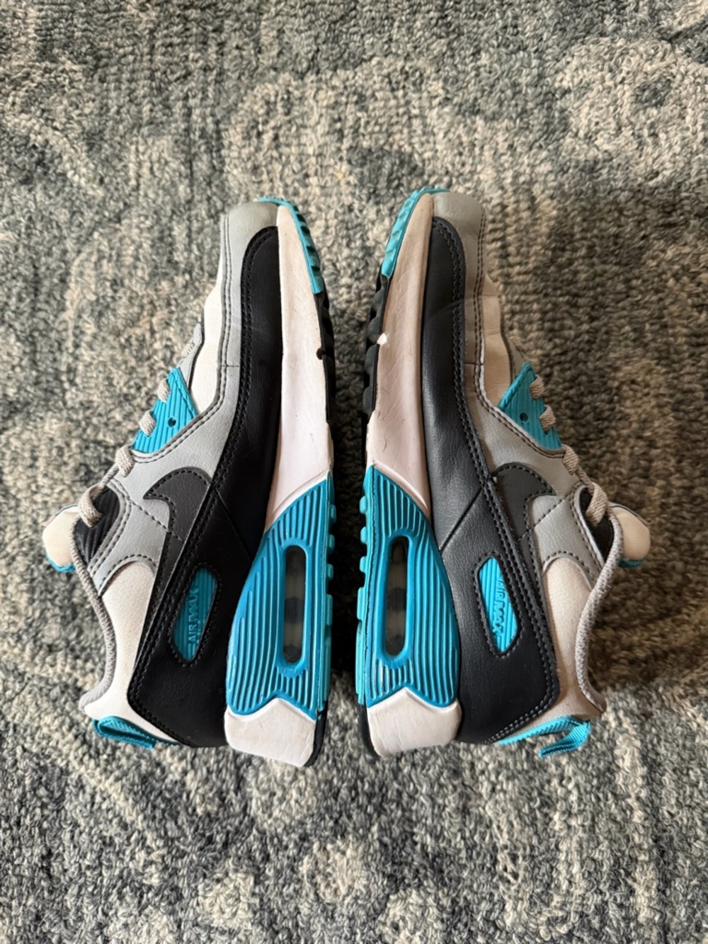 Nike Air Max 90 in White, Gray, Black & Teal Blue - Picture 6 of 7